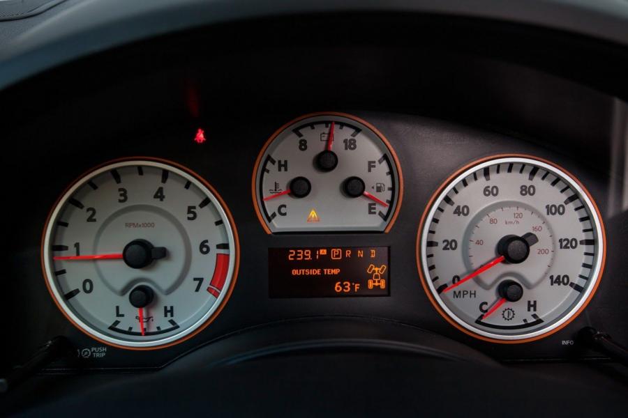  Nissan Titan Pickup 2013 года  (фото 6 из 43)